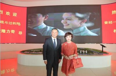 国际美容教母郑明明一行考察隆力奇_江苏隆力奇_中国直销网